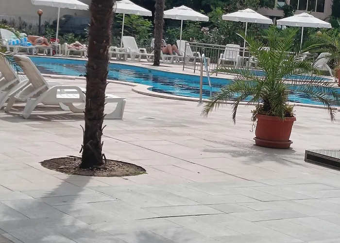 Sol E Mar Sunny Aparthotel *